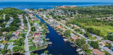 Direct Gulf Access!