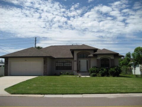 Fantastic curb appeal
