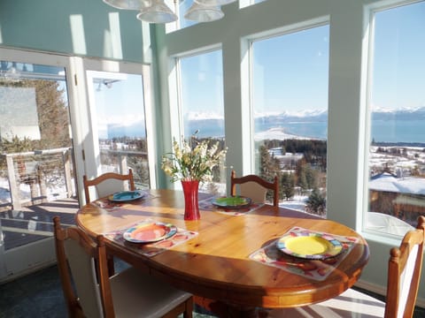 DINING WITH THE ULTIMATE VIEW!