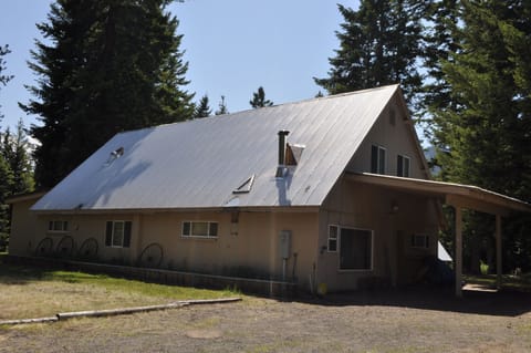 Front side of cabin