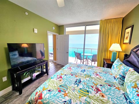 Master bedroom overlooking the Gulf