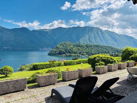 The magnificent lake and Mountain View from your home.