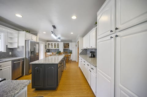 Kitchen / Main Level.