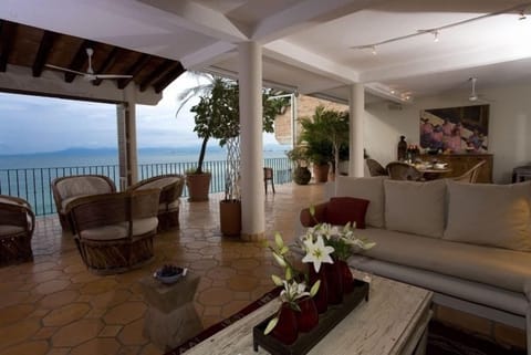 Living Room / Sala