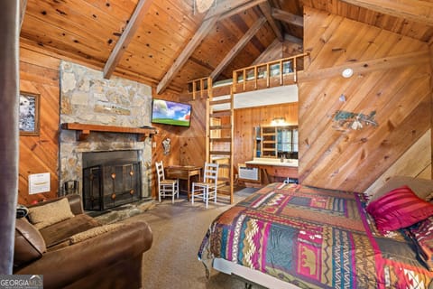 Interior Bear Paw Cottage #3