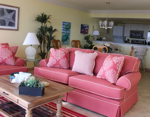 Condo renovated and newly furnished in 2017