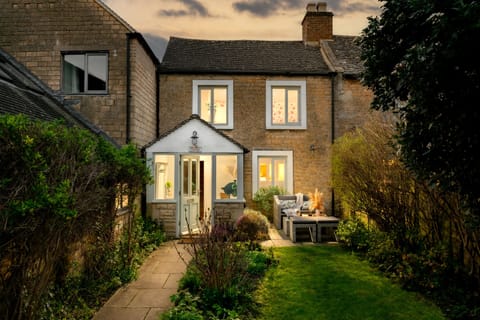 Deluxe Cottage, Private Bathroom | Exterior