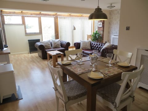 Cotswold Country Charm with modern facilities