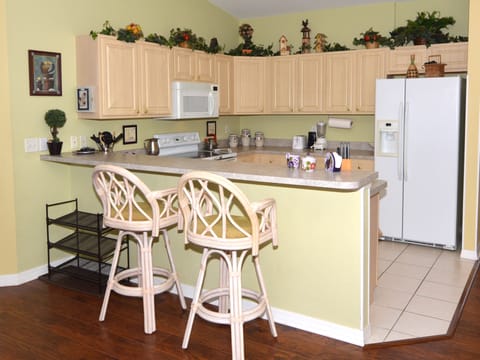 Pristine kitchen for the most demanding chef.