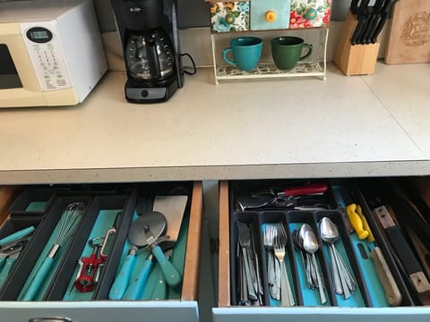 Guest cottage kitchen
