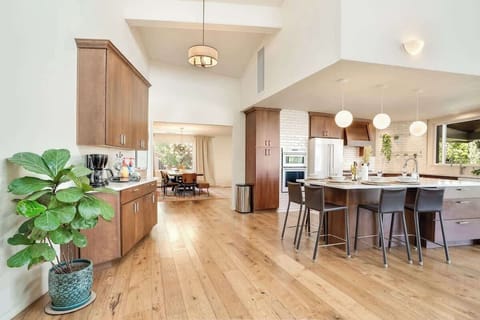Kitchen, coffee nook and views of the dinning room 