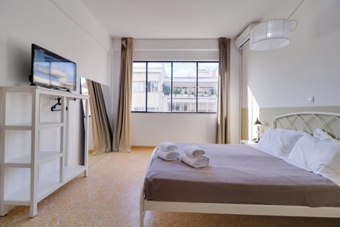 In-room safe, desk, soundproofing, iron/ironing board