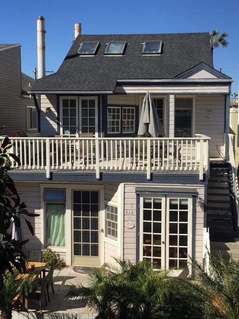 Unit is on the second and third floors.