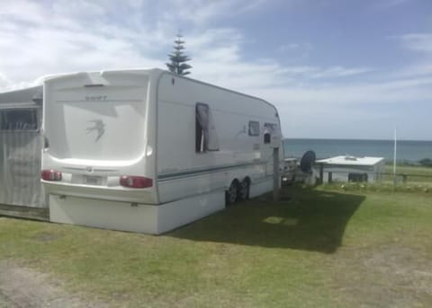 Beach Pad - On the beach at Papamoa
