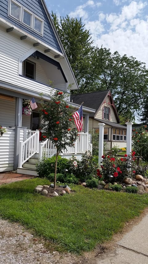 Front of House - more photos to come soon!