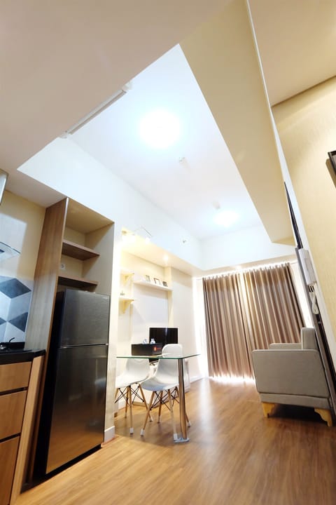 Room | Desk, free WiFi, bed sheets