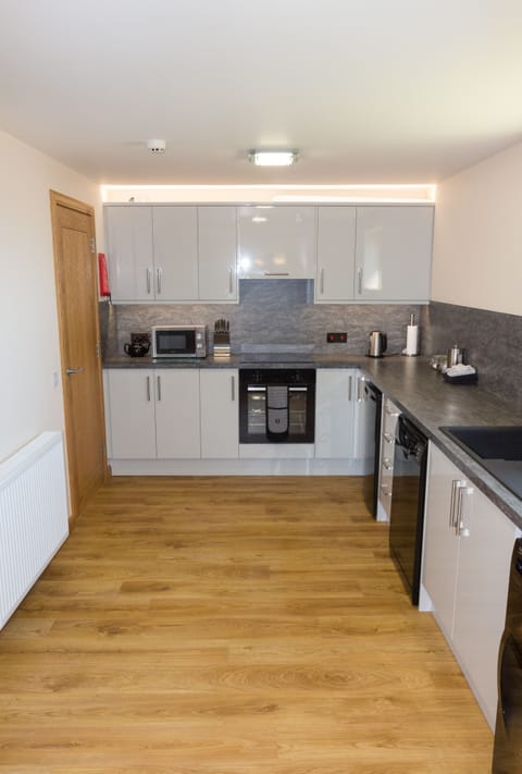 Kitchen with all Appliances