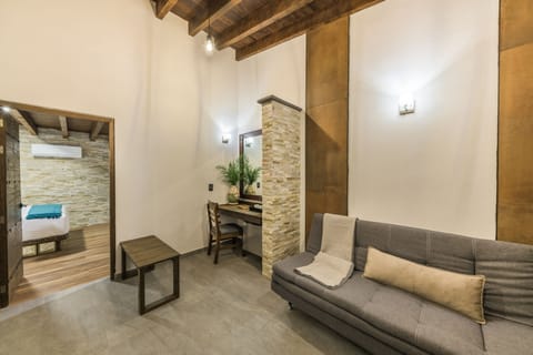 Superior Room, 1 Queen Bed with Sofa bed, Non Smoking, Garden View | Living area | Smart TV, Netflix