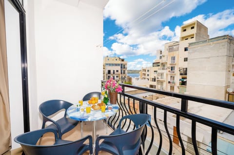 Comfort Apartment, Multiple Beds, Non Smoking, City View | Terrace/patio