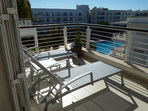 Comfy sunloungers for relaxing moments