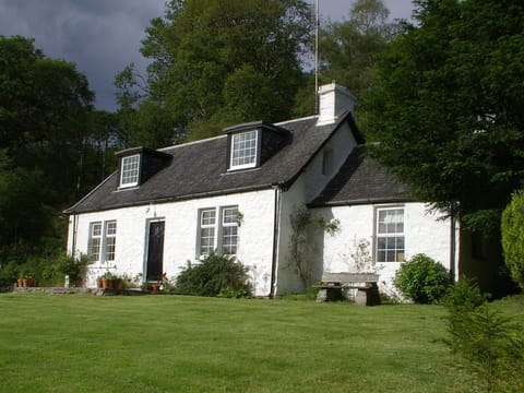 Dubh Loch Cottage