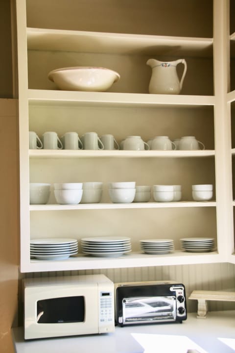 Place setting for 12 ..