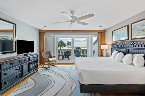 Ready to wake by the ocean?