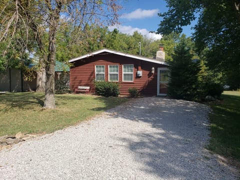 Front of cabin and garage.