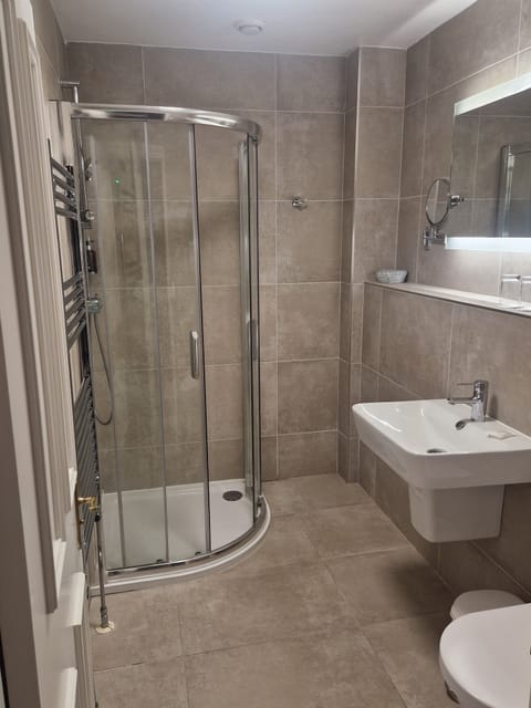 Deluxe Quadruple Room, Garden Area | Individually decorated, individually furnished, desk, laptop workspace