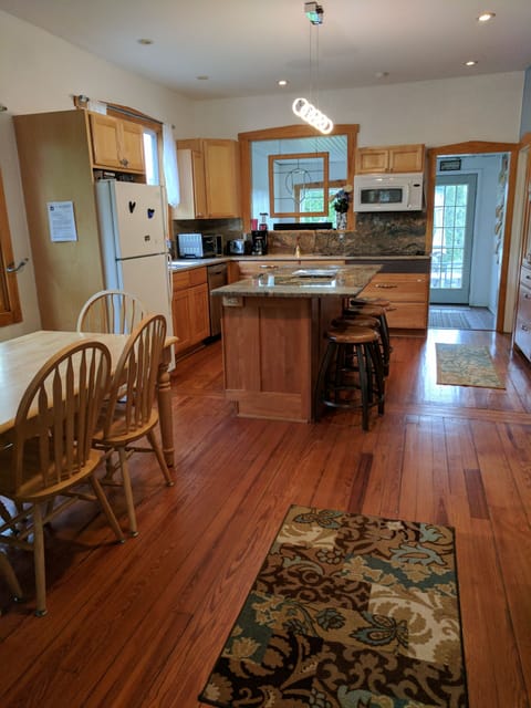 Kitchen seating for 14