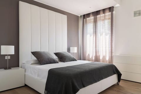 Apartment, 3 Bedrooms | 3 bedrooms, premium bedding, down comforters, cribs/infant beds