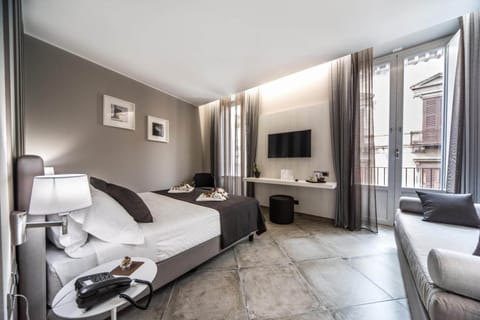 Deluxe Triple Room | Premium bedding, memory foam beds, minibar, in-room safe