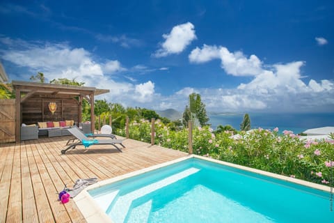 Villa Mirabelle with an exceptional sea view on the heights of Sainte-Luce, gives the feeling of being at home on holiday.