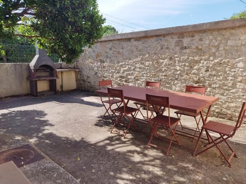 Château Villemagne gîte 1332 Terrasse