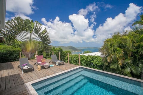 For your vacation in Martinique, rent villa Amarante, which offers panoramic views of the Caribbean Sea.