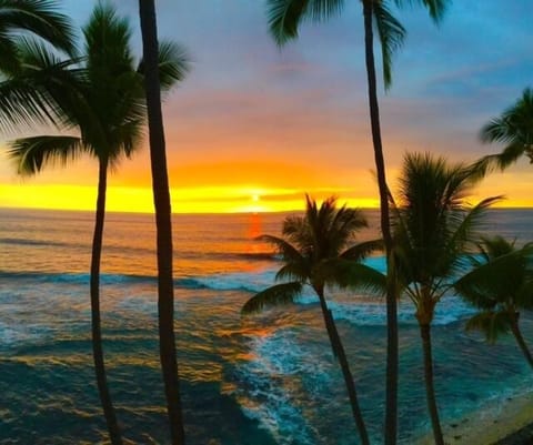 Beautiful sunset from lanai taken by one of our guests