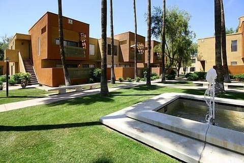 Exterior view of condo at Sunscape Villas in Old town Scottsdale