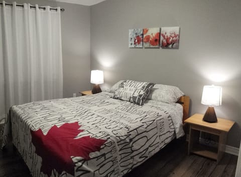 Canada Theme Bedroom 