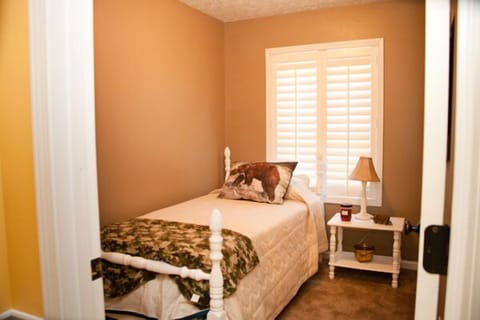 bedroom right across from master bedroom