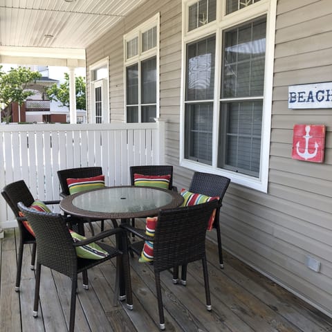 Front Porch - Perfect Spot for AM Coffee or PM cocktails.