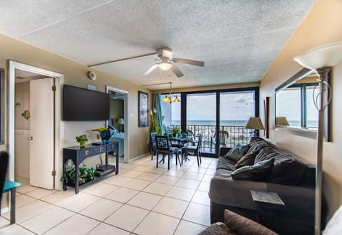Living room with beautiful beach views.