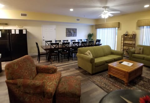 Living-Dining Rm - 143640a
