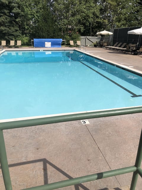 Sundance club pool