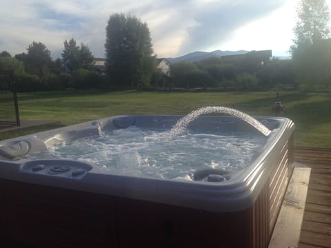 Private hot tub for 6, overlooking huge open space and western sunsets