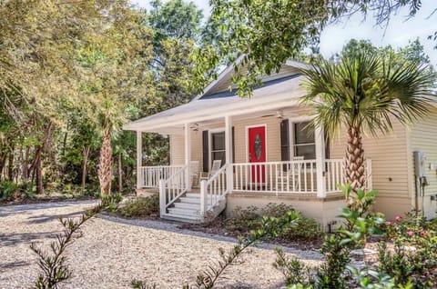 Beautiful cottage style home for your relaxing beach vacation.
