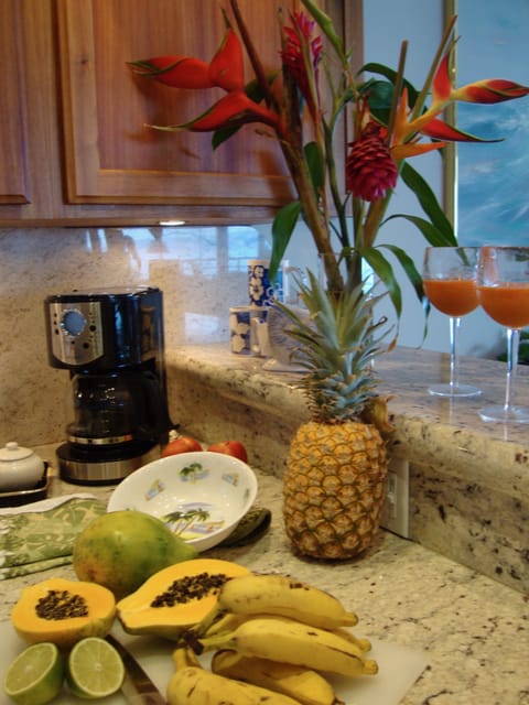 Morning favorite: Island fruits with coffee  or tea on the lanai...so relaxing