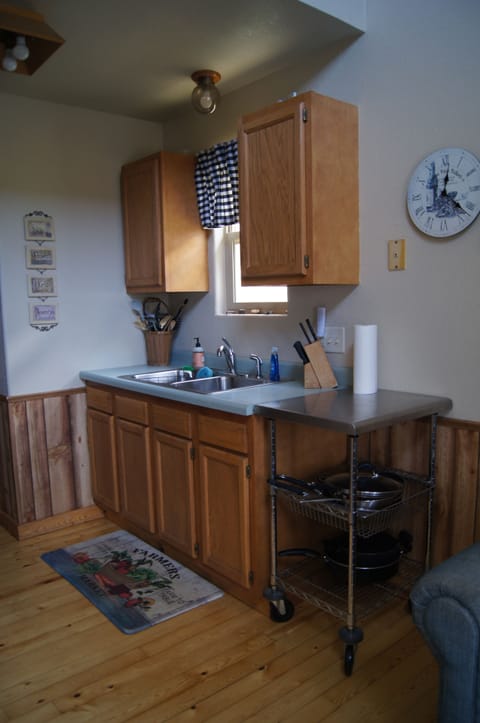 26846B2F 0D37 4934 8CC0 311960F5964D