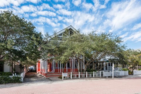 View of the front of the house