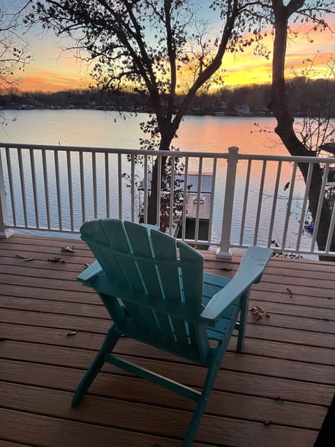 Beautiful upstairs deck