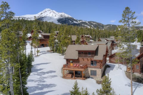 Our cabin is in the Powder Ridge complex which sits between Moonlight & BS base.